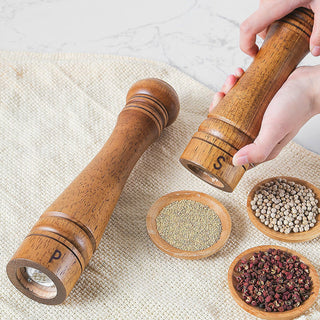 Hand-Crank Pepper Mill