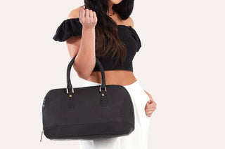 Laguna Pebbled Leather Tote in Black – view 4