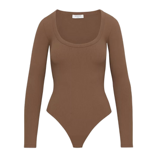 Aritzia Wilfred Free Long Sleeve Scoop Back Bodysuit