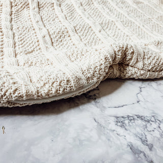Salmo Cable Knit Decorative Pillow Cover