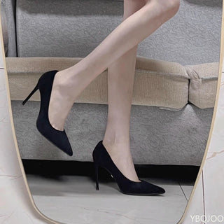 Suede Classic Pumps