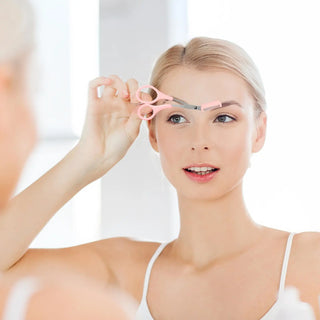 Eyebrow Trimmer w/ Comb