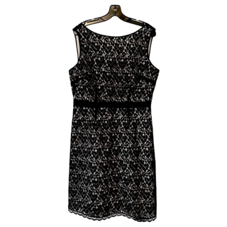 Jacob Black Lace Sheath Cocktail Dress