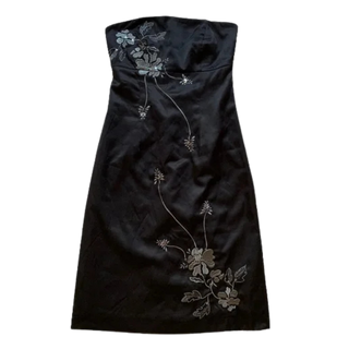 Gangyoung Strapless Formal Dress