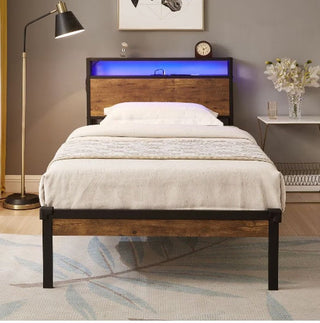 Okanagan Falls LED Platform Bed