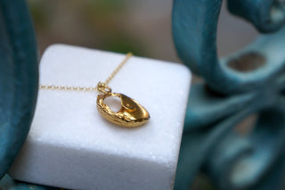 Solid Gold Sea Shell Necklace