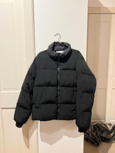 Load image into Gallery viewer, Govern Puffer Jacket
