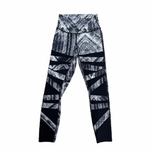 Load image into Gallery viewer, Lululemon High Times Pant
