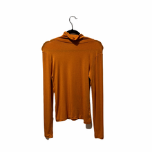 Load image into Gallery viewer, Fitted Long-sleeve Turtleneck

