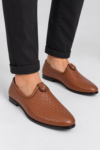 Narz Classic Textured Loafer