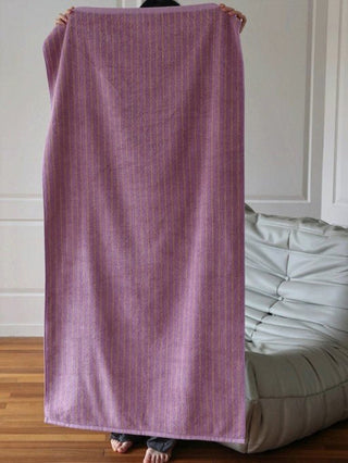 Ultra Soft Absorbent Retro Stripe Bath Towel