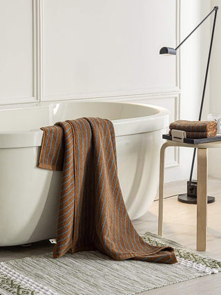 Ultra Soft Absorbent Retro Stripe Bath Towel